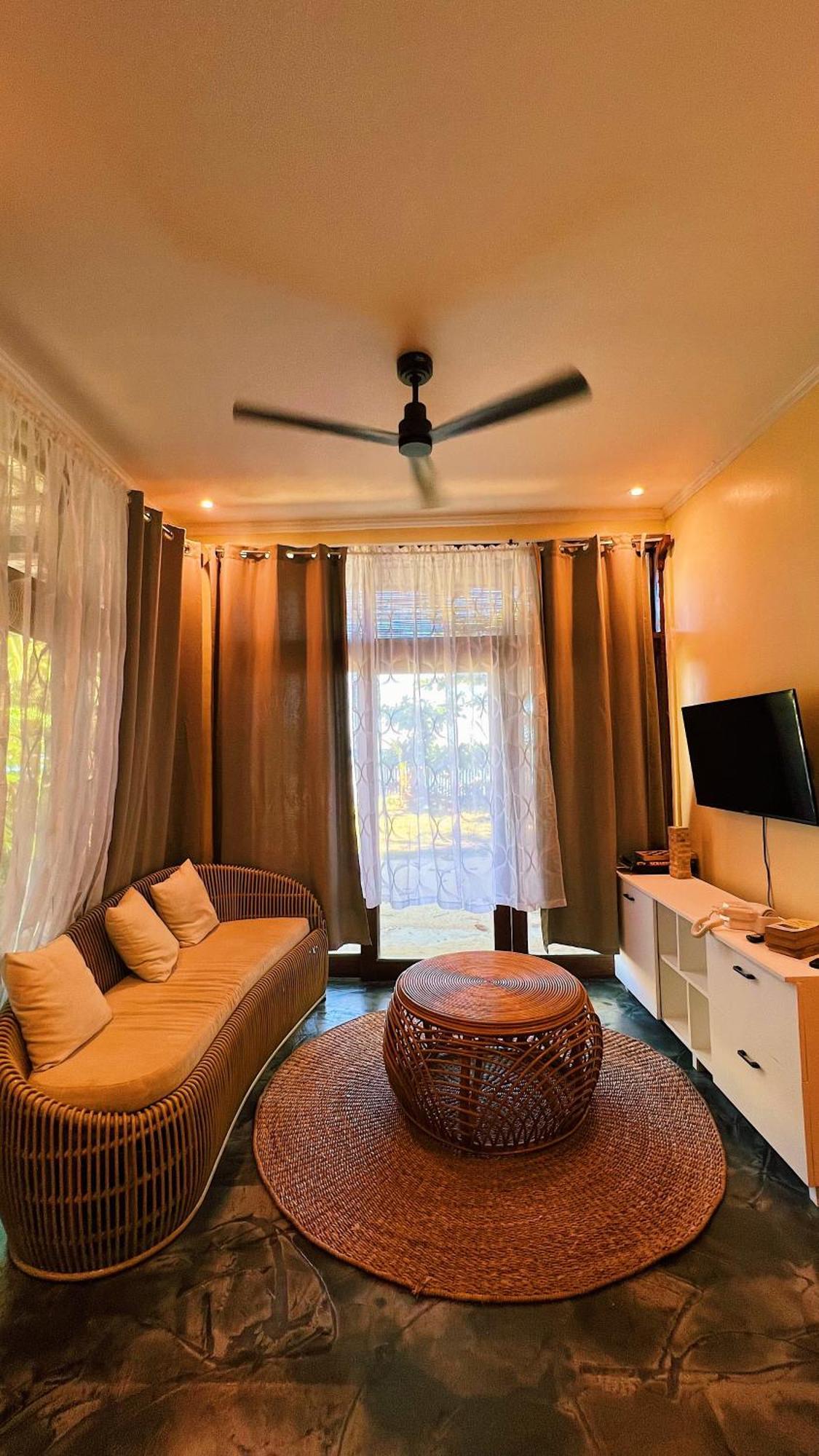 Happiness Beach Resort Siargao General Luna  Exterior photo